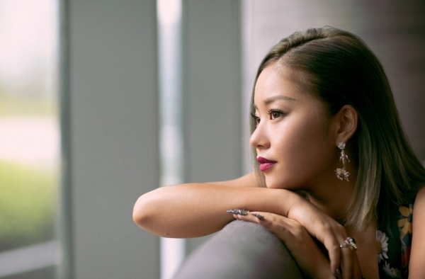 英模王菊合约再起争端 菊外人们这次要站哪边?