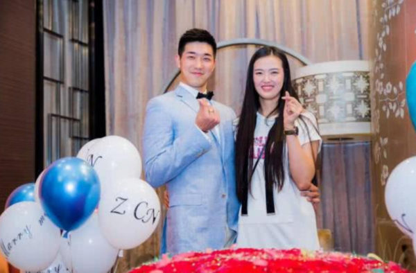 吴冠希求婚张常宁 “高高联合”成亮点！现场曝光搂腰比心超甜蜜！