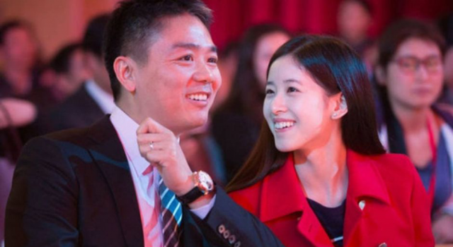 章泽天怎么勾搭上刘强东的，有钱人的恋爱史