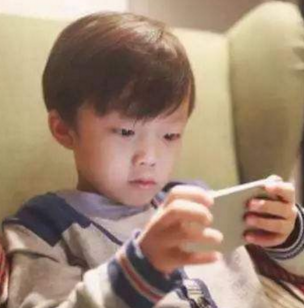 手机被收男孩跳江怎么回事?手机游戏害的?跳了不止一次