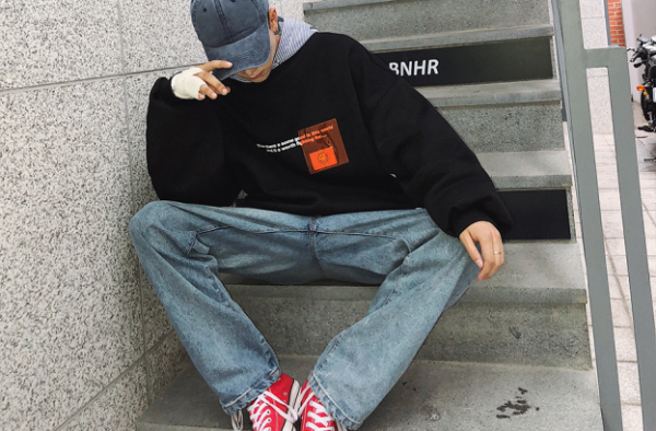 永远不会过时的潮流穿搭 套头卫衣你真的会穿吗？