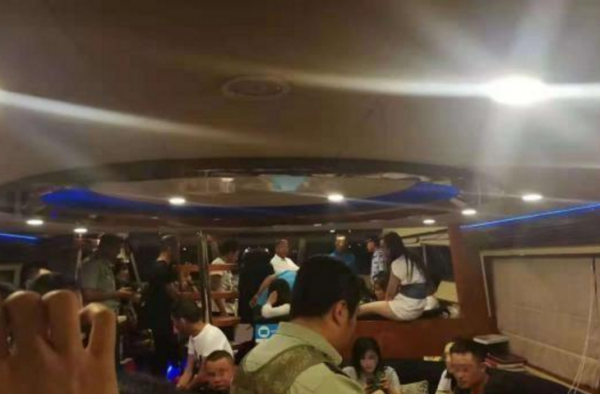 海上聚众黄赌毒怎么回事？涉7名失足女 赌资50多万
