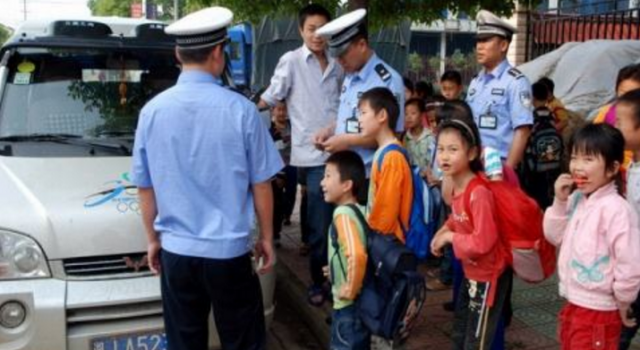 包头超载校车宣判怎么回事？司机心为何这么大？