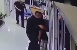 �ֵ�Ϯ��ȴ������ӵ�� �����ӵ���ٶ�̫ů��