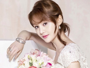 �̵�����Ȧ�е�����Ů�� ��������Ȼ�ٳ�����