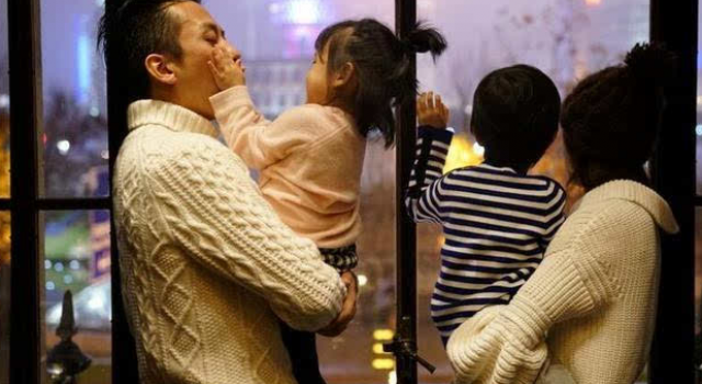 邓超提问等等小花 揭露邓超的真实家庭地位！太惨了！