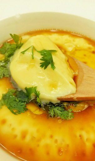 老少皆宜的一道营养美食 多吃多益的鸡蛋羹