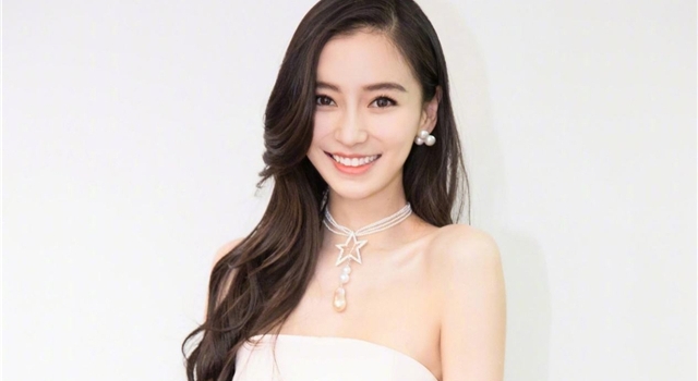 杨颖搭包贝尔演小品，喜剧成为偶像明星新选择