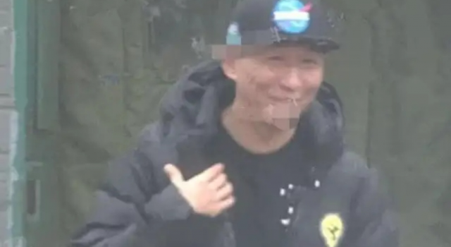 陈羽凡现身公司满面笑容未受吸毒影响 白百合儿子其乐融融