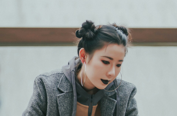 用秋冬修身西服来修饰出最完美的你 快来吧