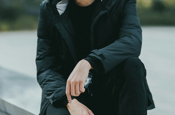 选择一种时尚的个性生活 离不开一件保暖的男士棉服