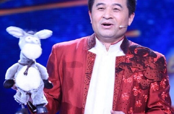 60岁毕福剑复出 这是真的吗？ 你反对还是支持他复出？