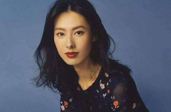 梁洛施首提李泽楷！晒照称儿子像自己也像爸爸！