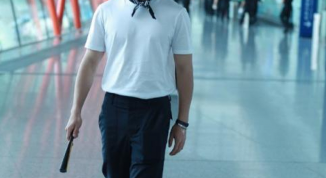 当红男星的街拍服装 搭配出最适合你的组合吧