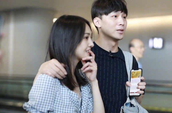 曝郑爽疑患抑郁症 有钱有颜有男友 也要来卖惨？