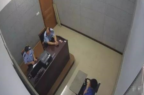 可怕！装监控取证同事投毒 事实真相令人细思极恐！