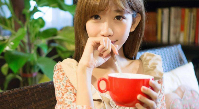 男生如何和有好感的女生攀谈 顺利追到女生？