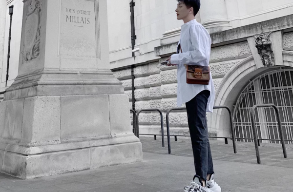 简洁大方的白衬衫 穿出独一无二的气质效果吧
