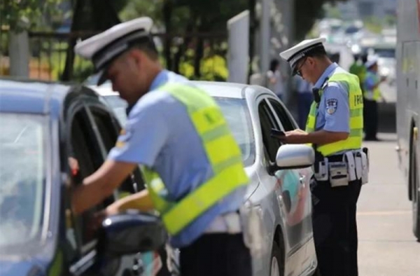 中秋期间查车严  这四个物品是严查对象  查到就扣12分