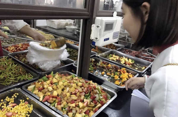 高校食堂推糖尿病人专用餐 针对性就餐健康又减肥 走心