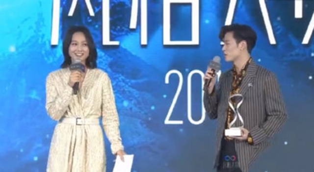 朱丹董又霖对话 尴尬翻车 网友：五十步笑百步