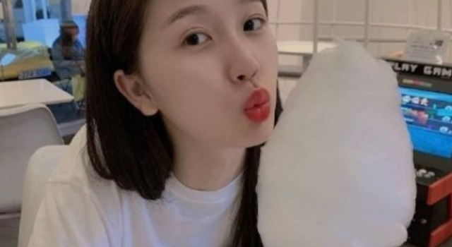 虞书欣工作室否认退赛 拒绝造谣 欣欣子还要传播快乐
