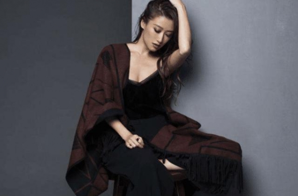 谢贤想把女儿嫁给他，却被谢婷婷嫌弃不努力，今儿女健康家庭幸福