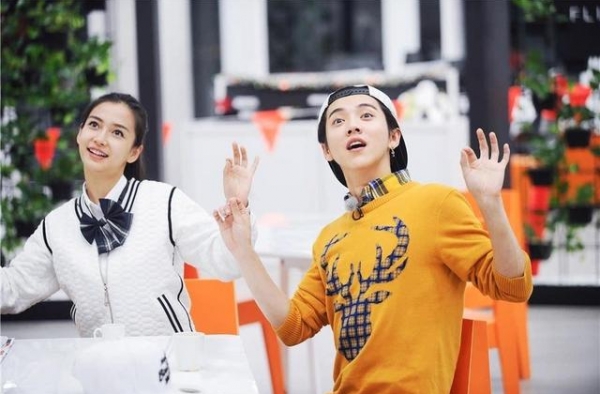 鹿晗和杨颖演技先后上热搜，谁是名副其实，谁又在尬吹？