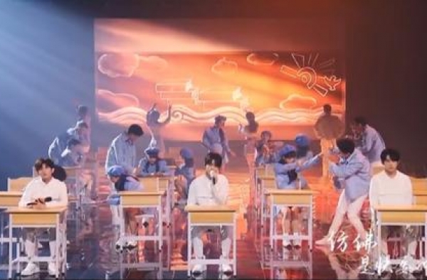 ?TFBOYS唱的《纪念》没买版权，原唱下场指责，公司没有心