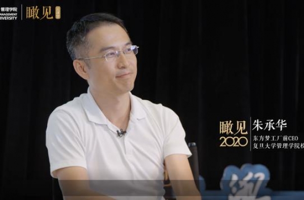 步履艰难而初心不改，“一路向前”的电影人将如何选择