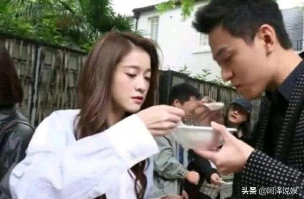 杨紫收到七夕祝福，内心却感到无奈，细节反映与张一山目前关系