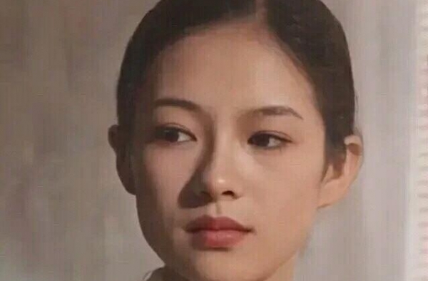 在没美颜没滤镜的时代，章子怡的颜值有多惊艳