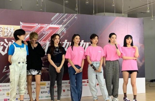 孟佳沈梦辰先后发姐姐私拍，与宁静万茜均无互动，再次印证小团体