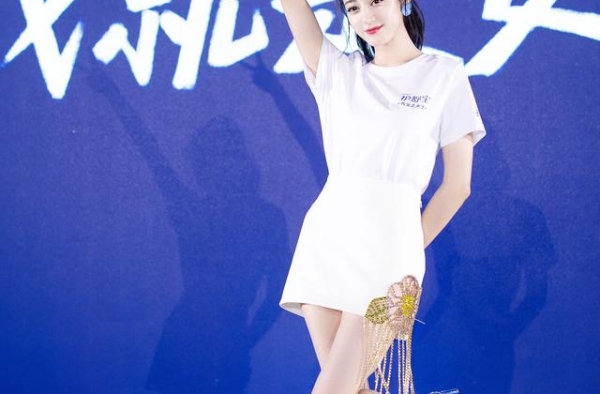 女星脚丫系列·第一期·迪丽热巴