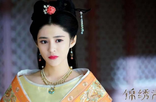 有种“整容”叫《锦绣未央》的李长乐，前后变化也太大了！