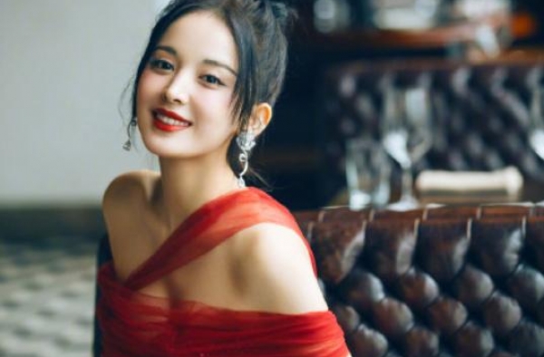 小八卦，郑爽吴亦凡，李晨范冰冰，朱一龙，刘诗诗，古力娜扎