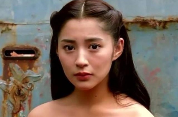 李心艾胖成球何超盈狂减肥，张馨予反对女演员身材太瘦，谁做对了