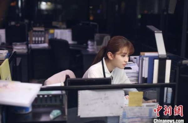 乔欣跳出“乖乖女”舒适圈：没有刻意转型 希望角色能被记住