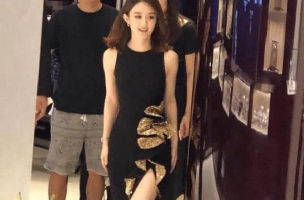 当红女星的＂最美生图＂：离开了精修的女明星，这样的颜值才真实