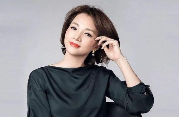 另类央视女主持张越：从180斤暴瘦到脱相，韩红将她视为恩人