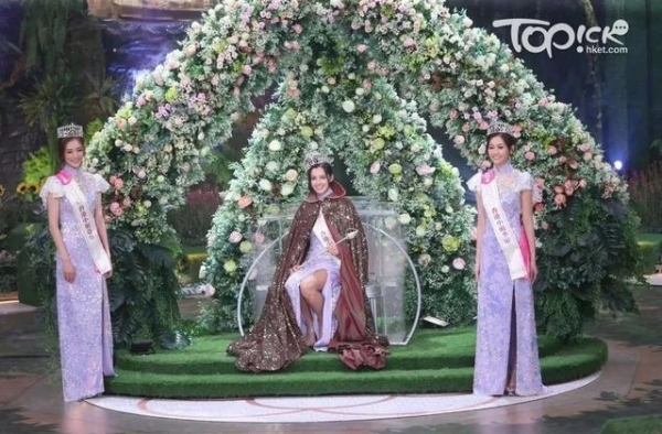 港姐又打回原形？落选港姐被爆素质低，现又恋肥腻富商像极父女恋