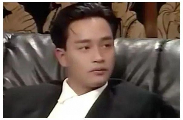 她24岁嫁入豪门，却坚持做丁克一族，丈夫屡次偷吃都一笑置之