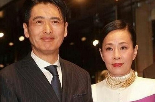 周润发老婆的背景到底有多么厉害？