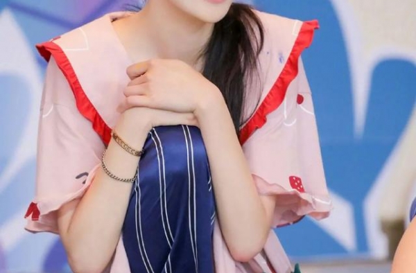 郑爽吐槽前男友？被骗不再找经纪人？肖战王一博千玺选谁当男友？