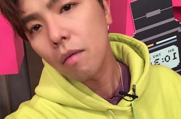 李荣浩也太大度了吧！杨丞琳刷屏式悼念初恋男友，真深情