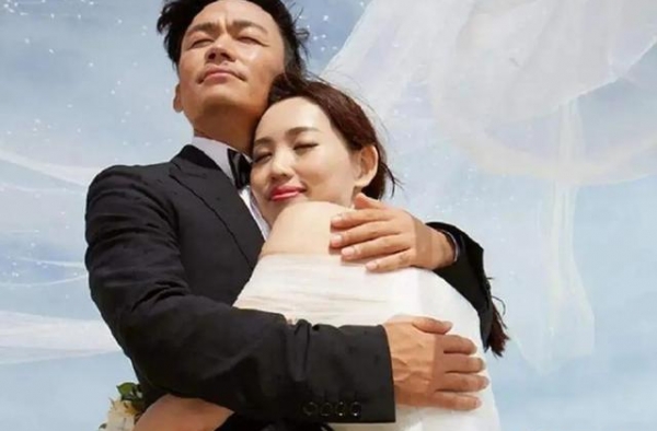 草根艺人王宝强，书法水平不及前妻马蓉，不免让人感到汗颜