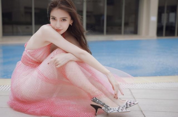 angelababy ???