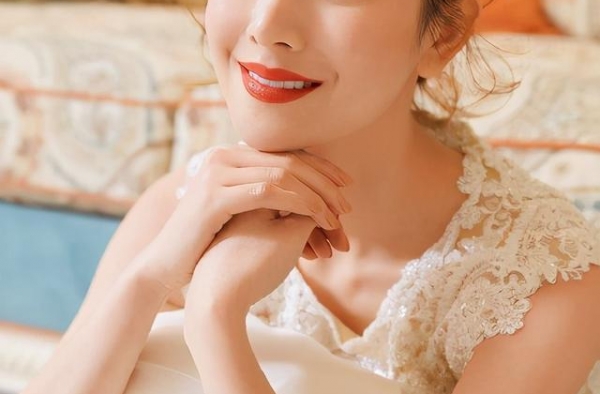张檬和小五真的订婚了？娱记曝其很想给男友生子，正在积极备孕