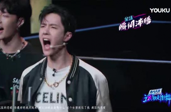 《街舞3》场面失控，王一博激动摔椅子，王嘉尔放话再也不跳舞