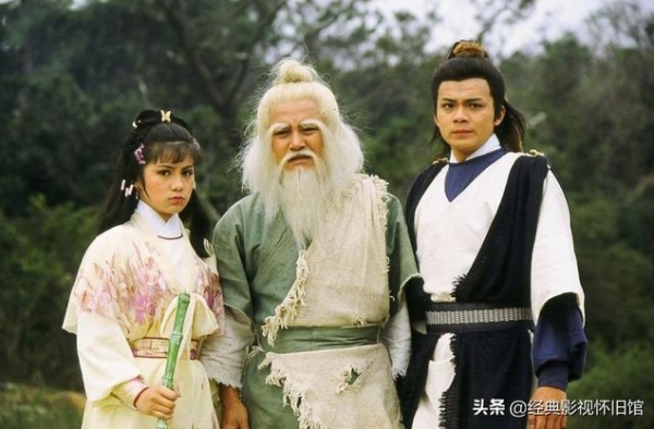 翁美玲苗侨伟相似的经历：拍《射雕英雄传》时，眼睛受伤